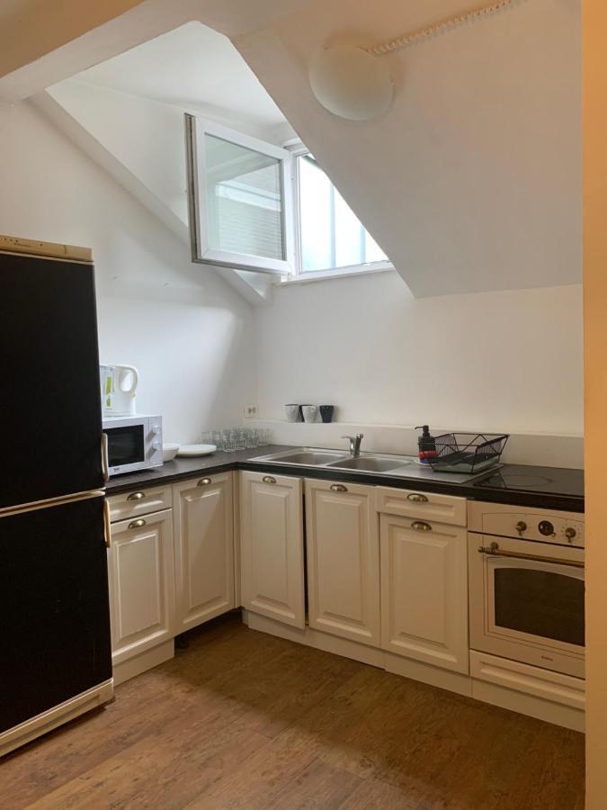 Viki Apartment Krakau Buitenkant foto