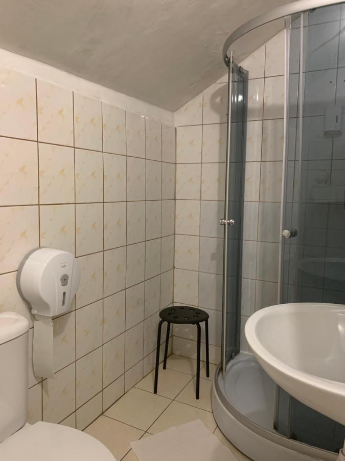 Viki Apartment Krakau Buitenkant foto