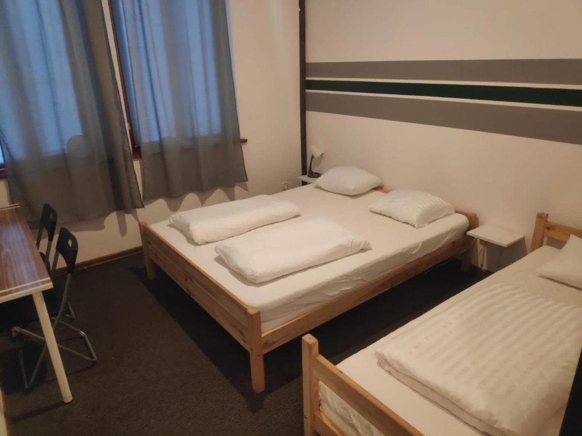 Viki Apartment Krakau Buitenkant foto